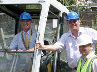 President Richard Stone begins work on our Big Project with Project Manager Peter Webb